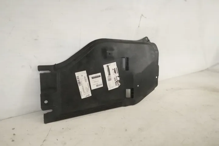 Scut Bara Fata Deflector Pietre Original In Stare Buna Mercedes-Benz - Foto 5