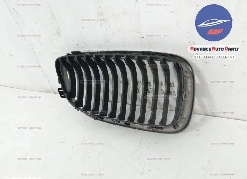 Grila centrala stanga originala BMW  Seria 3  E90/E91/E92/E93 [facelif - Foto 5