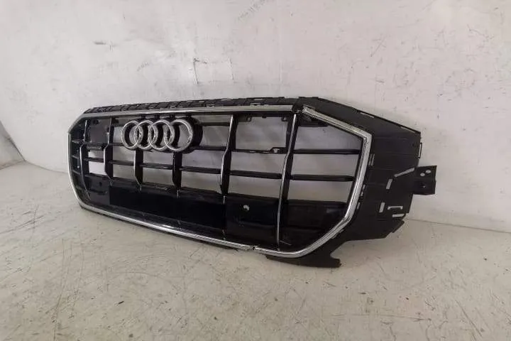 Grila Centrala Radiator Cu Distronic Senzori Originala In Stare Buna S - Foto 3