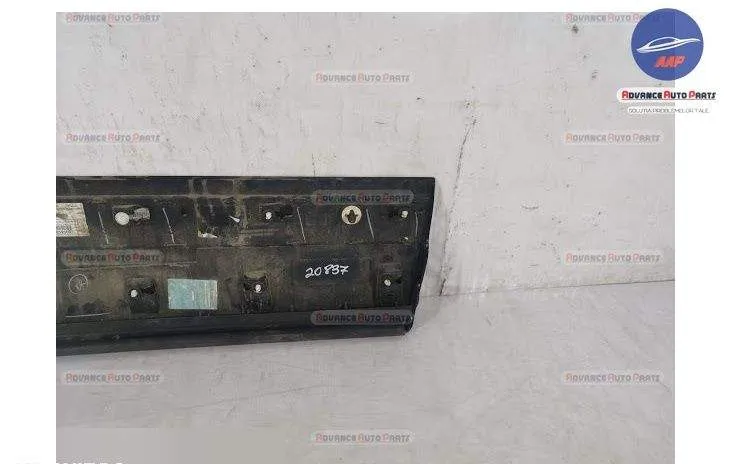 Bandou Usa Stanga Spate Range original Land Rover  Range Rover Velar - Foto 7