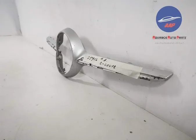 Ornament Grila Centrala Radiator originala Mercedes-Benz  E-Class  W21 - Foto 3