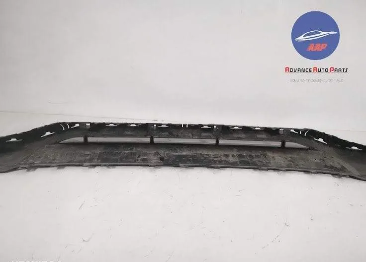 Spoiler Fusta Bara Fata RS originala Audi  Q8  1 [2018 - 2022] - Foto 6