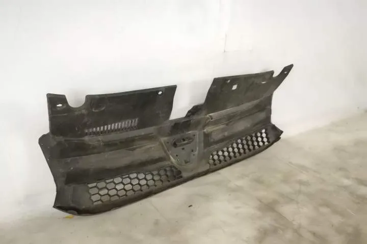 Grila Centrala Radiator Originala In Stare Buna  Dacia  Logan  2 [2013 - Foto 5