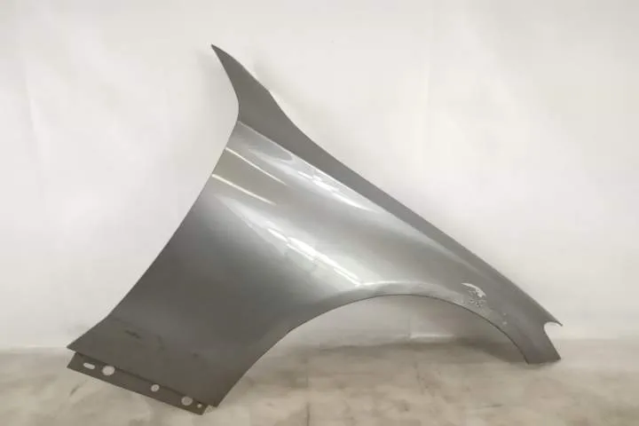 Aripa Dreapta Fata Originala Mercedes-Benz  C-Class  W205/S205/C205 [2