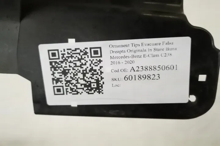 Ornament Tips Evacuare Falsa Dreapta Originala In Stare Buna Mercedes- - Foto 7
