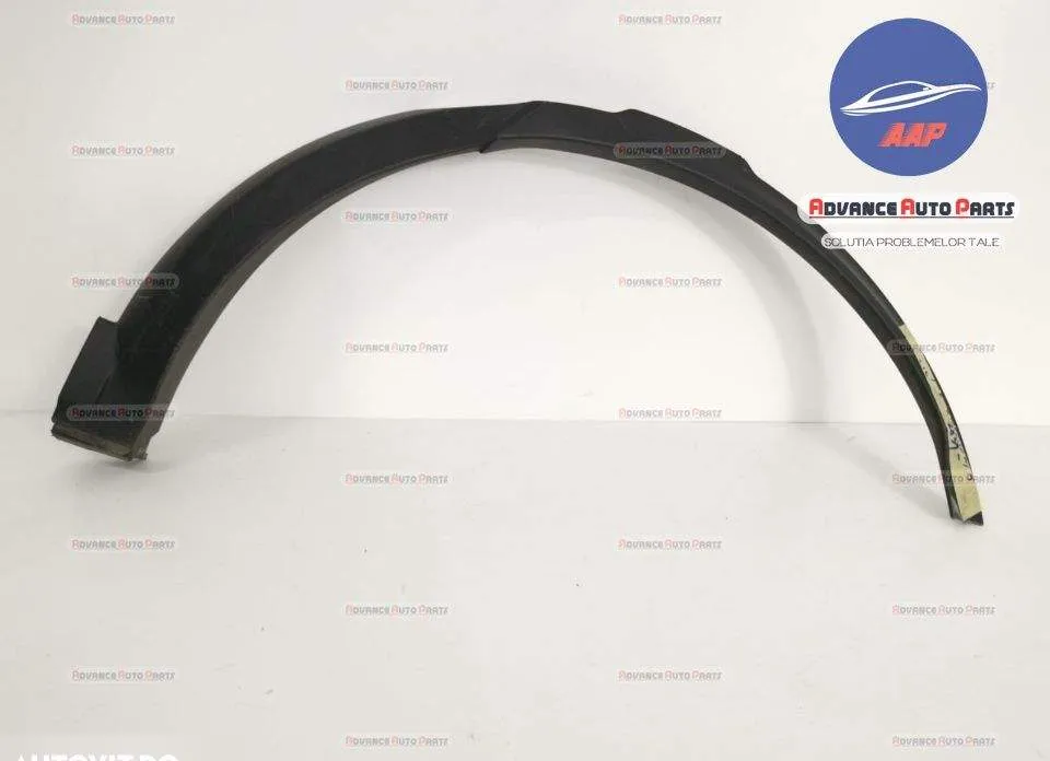 Bandou overfender stanga spate  original in stare buna Land Rover  Dis
