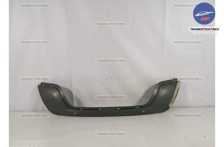 Ornament Spoiler Bara Spate R Dynamic original Vogue Land Rover  Range - Foto 1