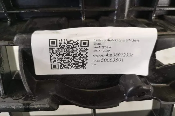 Grila Centrala Originala In Stare Buna  Audi  Q7  4M [2015 - 2020] - Foto 7