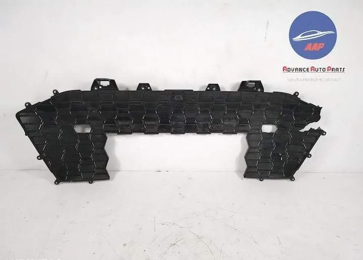 Ornament Grila Centrala originala Audi  R8  2 [2015 - 2020] - Foto 3