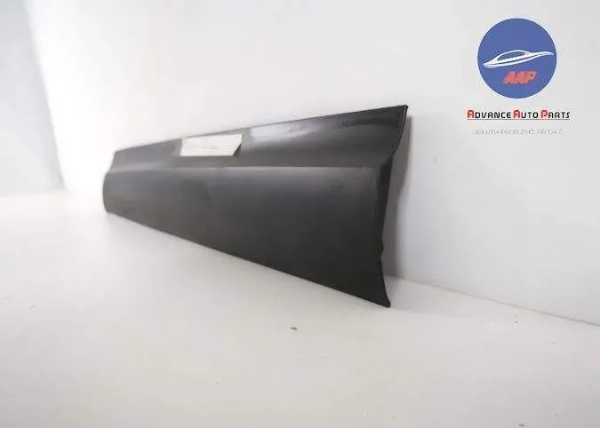 Bandou Usa stanga Fata original Land Rover  Discovery 5 [2016 - 2022] - Foto 3