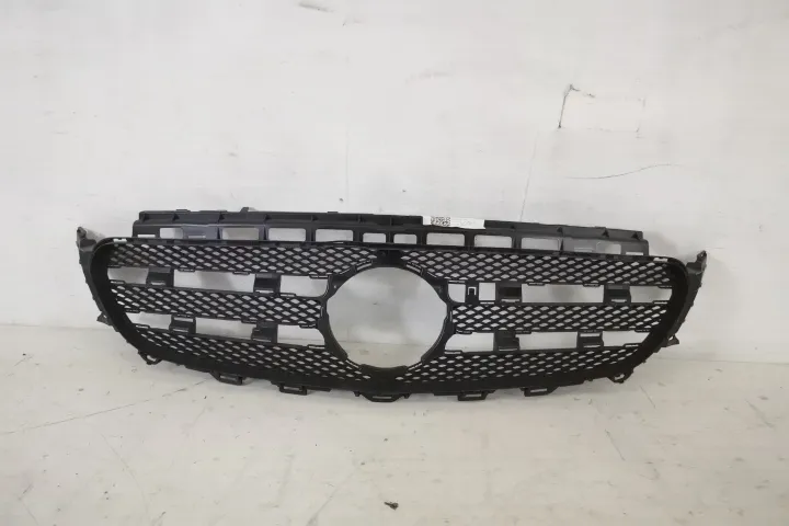 Grila Centrala Radiator Originala In Stare Buna Mercedes-Benz  E-Class