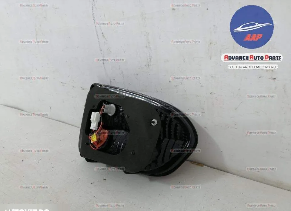 Stop dreapta Haion original in stare foarte buna Hyundai  H-1  Starex - Foto 6