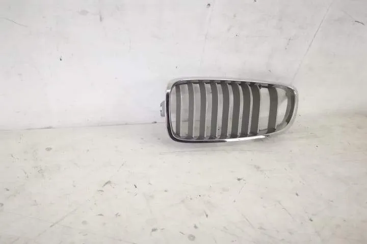 Grila Dreapta Originala  BMW  Seria 3  F30/F31/F34 [2011 - 2016] - Foto 2