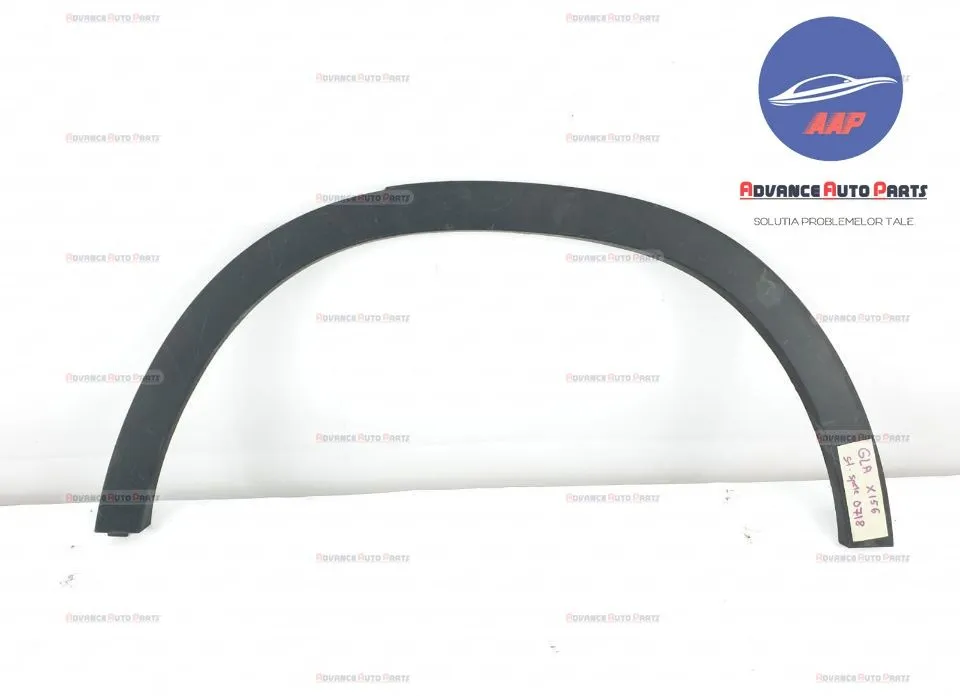 Bandou overfender stanga spate original in conditie buna. Mercedes-Ben