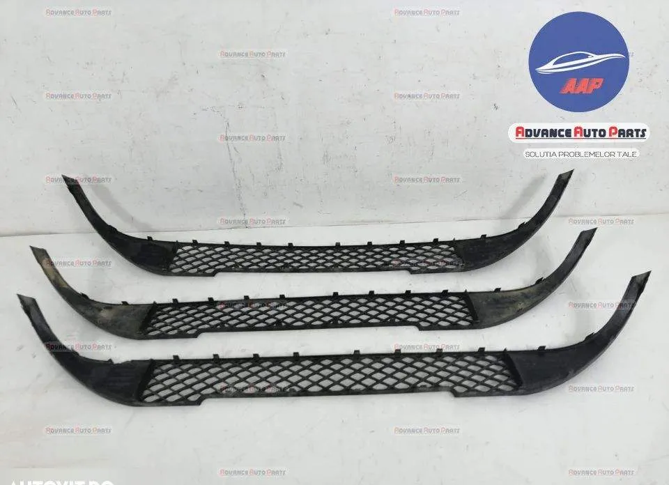 Grila centrala inferioara cod A1768850022 - originala Mercedes-Benz  A - Foto 5