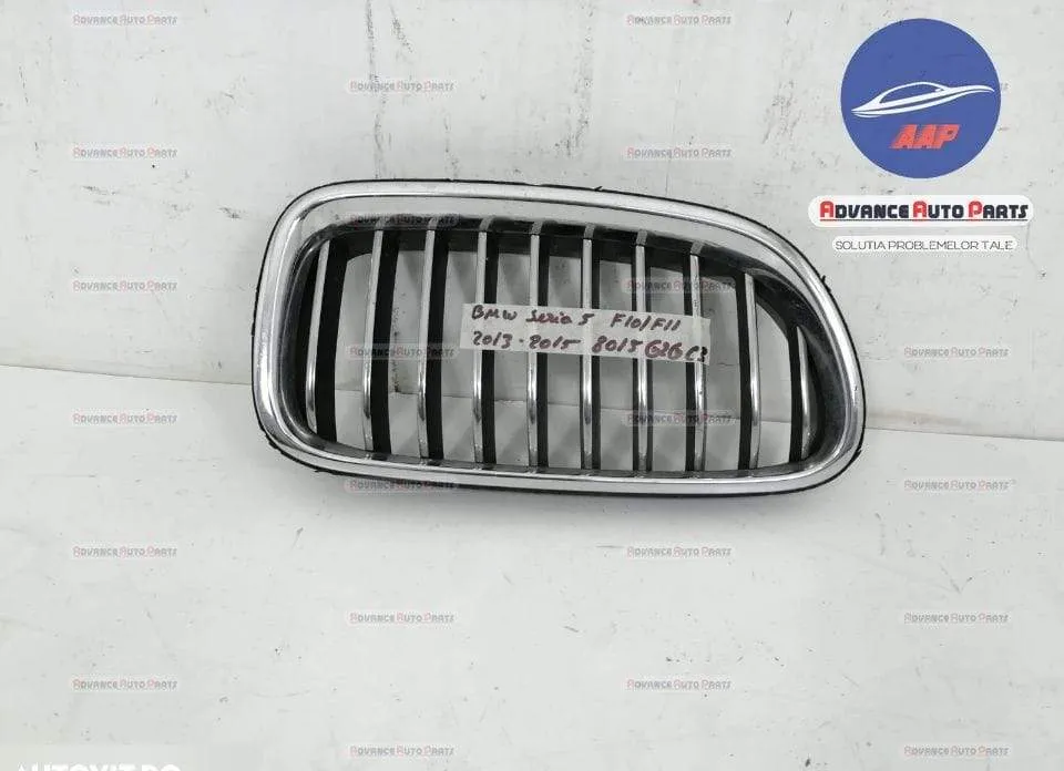 Grila centrala dreapta originala BMW  Seria 5  F10 [facelift] [2013 -