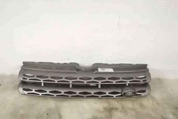 Grila Centrala Radiator Originala In Stare Buna  Land Rover  Range Rov