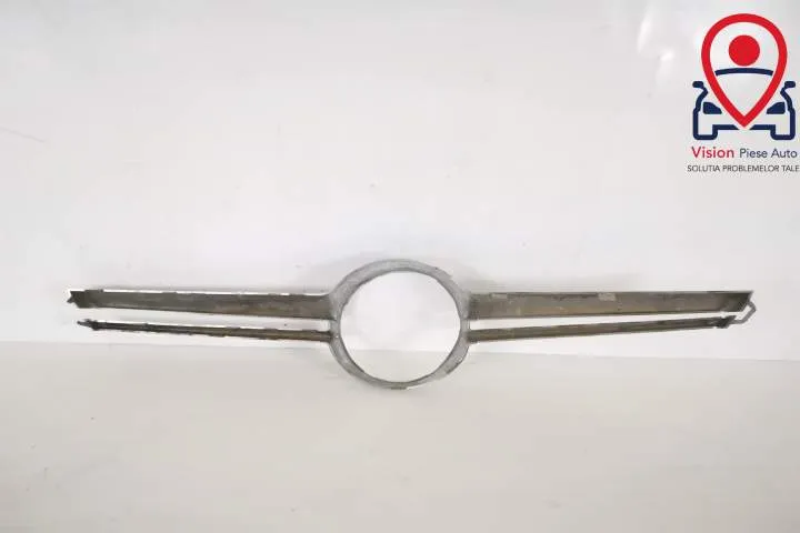 Ornament Grila Centrala Original In Stare Buna Mercedes-Benz  CLA-Clas - Foto 4