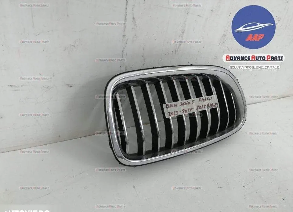 Grila centrala dreapta originala BMW  Seria 5  F10 [facelift] [2013 - - Foto 2