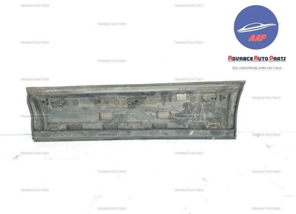 Bandou ornament dreapta spate original in stare buna. Audi  Q3  8U [fa - Foto 4