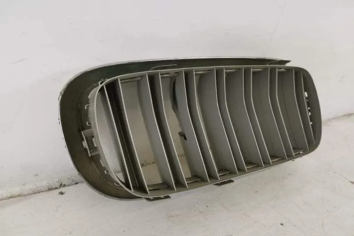 Grila Nara Stanga Originala Avariata BMW  X5  F15 [2013 - 2018] - Foto 5