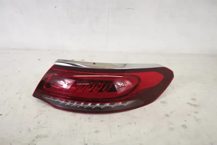 Stop Aripa Dreapta LED Original Avariat Face Lift Mercedes-Benz  GLC C