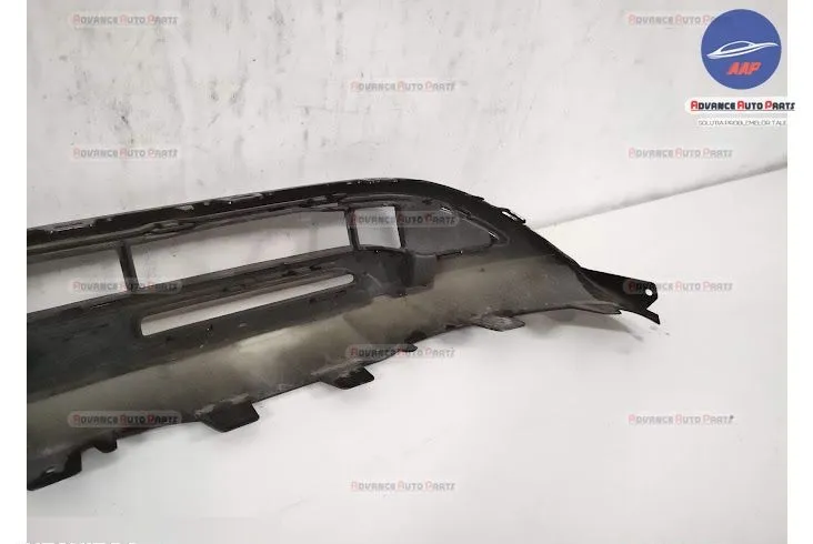 Ornament Spoiler Fusta Bara Fata originala Mercedes-Benz  GLA-Class  H - Foto 4