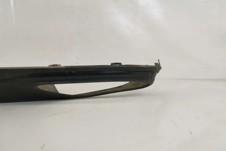 Fusta Spoiler Bara Spate Originala In Stare Buna Mercedes-Benz  E-Clas - Foto 3