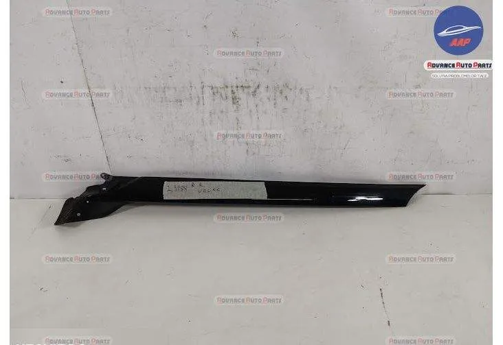 Ornament Stalp Parbriz Dreapta original Land Rover  Range Rover Velar - Foto 1