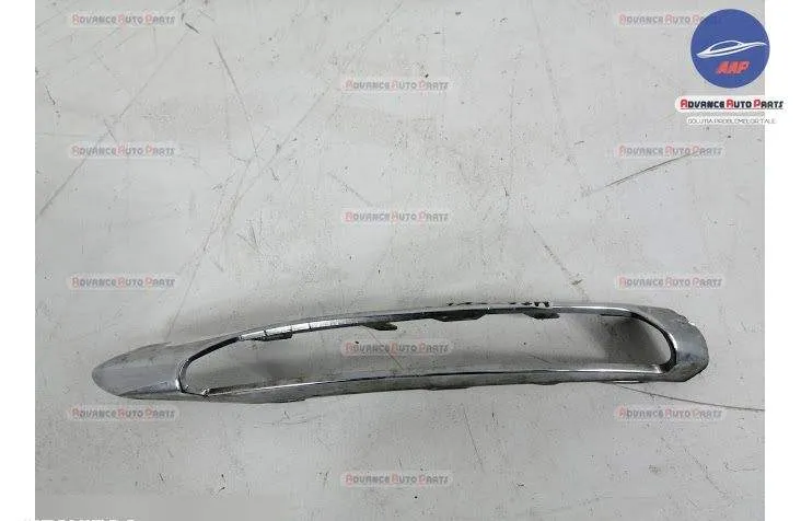 Ornament Cromat Stanga original Mercedes-Benz  C-Class  W204/S204/C204 - Foto 2