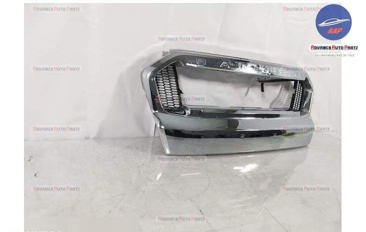 Ornament Crom Grila Centrala Radiator  T6 2011 2012 2013 2014 2015 201 - Foto 3