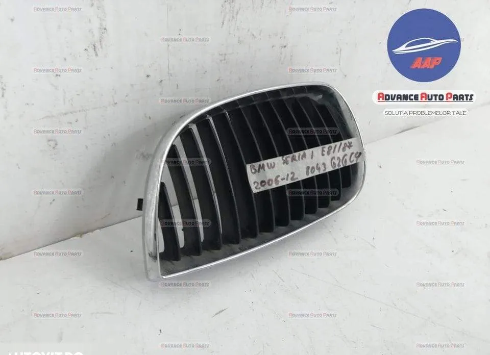 Grila centrala stanga originala BMW  Seria 1  E81/E82/E87/E88 [facelif - Foto 3