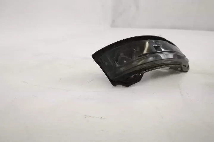 Semnalizare Oglinda Dreapta Originala In Stare Buna  Land Rover  Range - Foto 2
