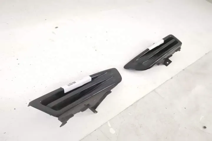 Grila Proiector Laterala Dreapta Originala In Stare Buna  Land Rover - Foto 2