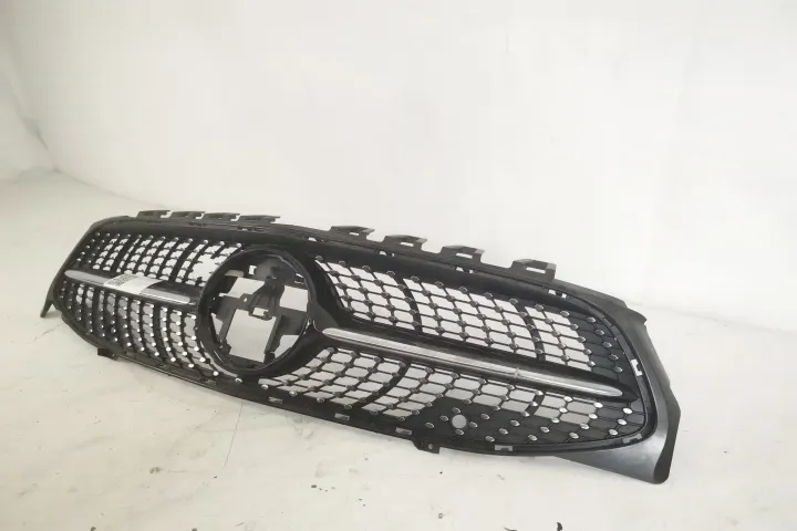 Grila Centrala Radiator Originala Diamond Cu 2 Senzori  Mercedes-Benz - Foto 3
