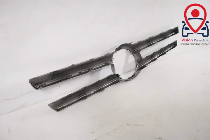 Ornament Grila Centrala Original In Stare Buna Mercedes-Benz  GLA-Clas - Foto 5