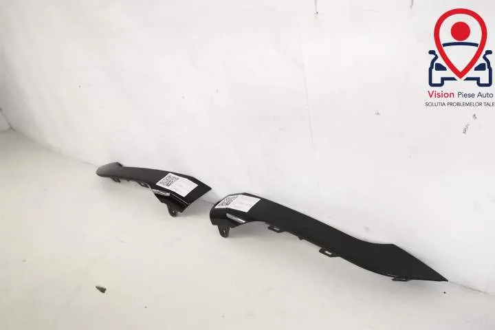 Ornament Fusta Spoiler Bara Fata Stanga Original In Stare Buna Land Ro - Foto 3
