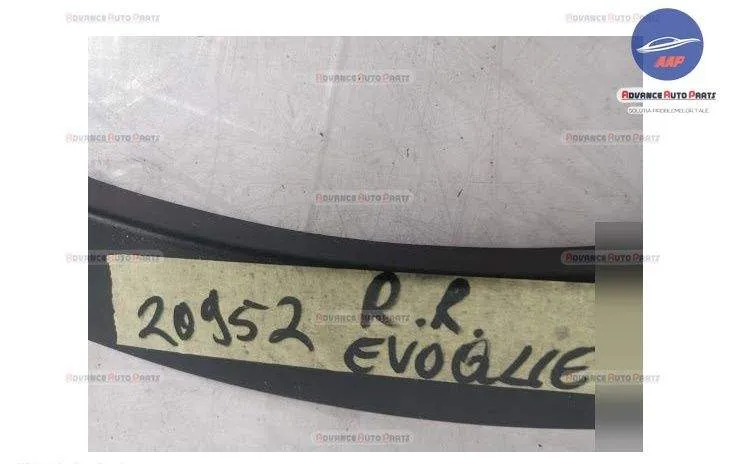 Bandou Overfender Stanga Spate original Land Rover  Range Rover Evoque - Foto 6