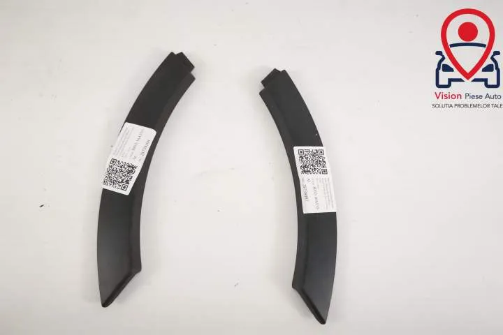 Bandou Usa Overfender Stanga Spate Original In Stare Buna Land Rover