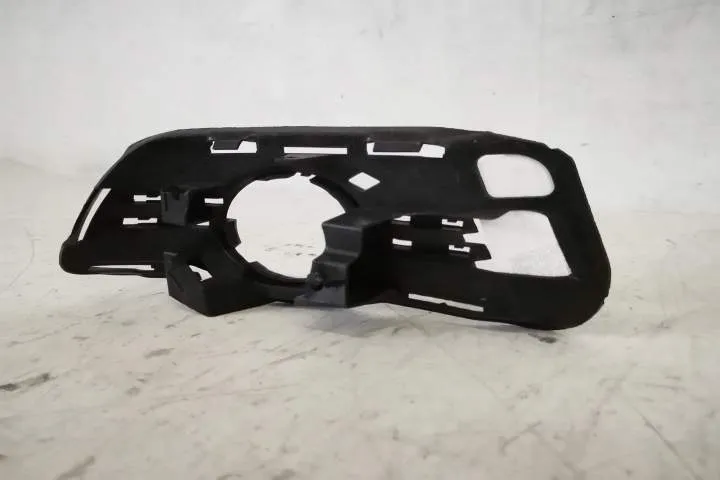 Grila Proiector Stanga Originala In Stare Buna Mercedes-Benz  C-Class - Foto 6