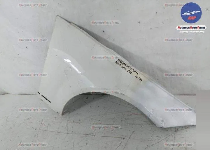 Aripa Dreapta Fata  originala Mercedes-Benz  C-Class  W204/S204 [2007 - Foto 2