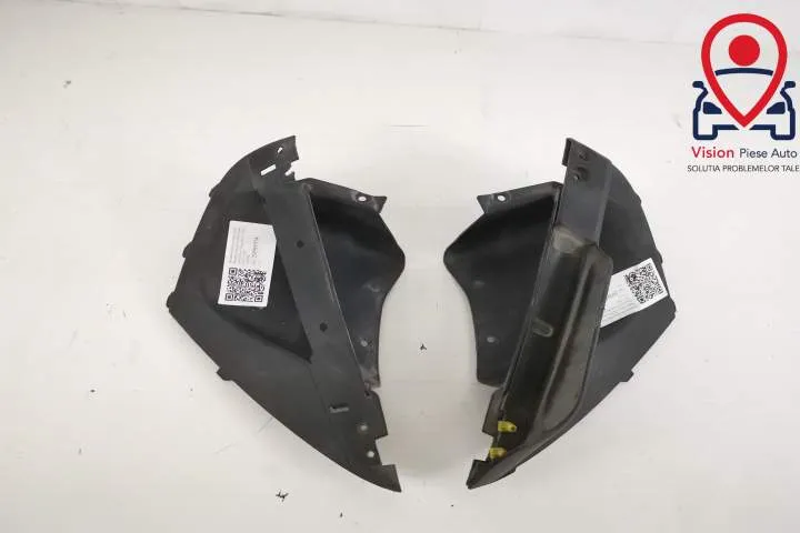 Deflector Aer Suport Bara Fata Stanga Original In Stare Buna Land Rove