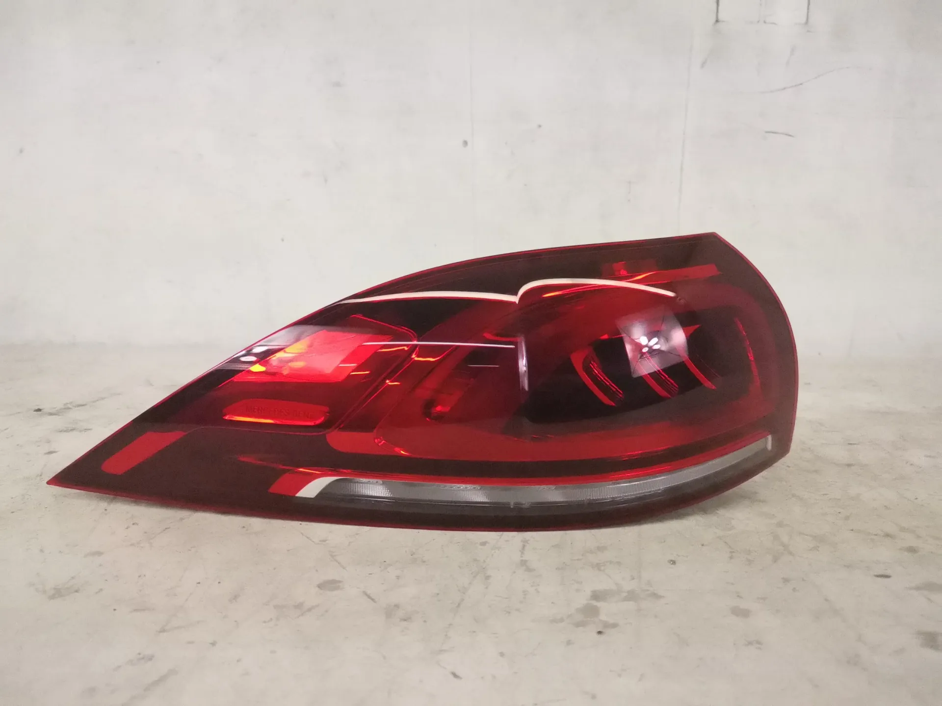 Lampa Stop Frana Stanga Originala In Stare Buna Mercedes-Benz  GLE  1