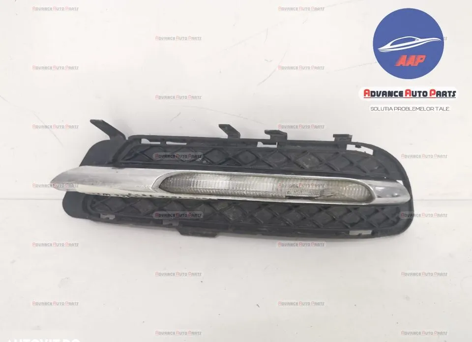 Grila proiector stanga cod A2128851523 originala Mercedes-Benz  E-Clas