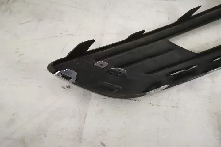 Grila Proiector Dreapta Originala In Stare Buna Ford  Focus  3 [faceli - Foto 4