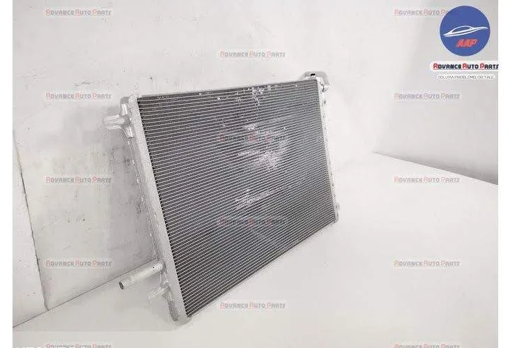 Radiator Suplimentar Apa original Land Rover  Range Rover Evoque  L551 - Foto 5