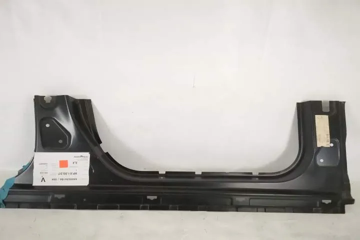 Capac Prag Dreapta Original In Stare Buna NOU Mercedes-Benz  CLA-Class
