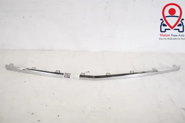 Ornament Crom Fusta Bara Fata Original In Stare Buna  AMG Mercedes-Ben