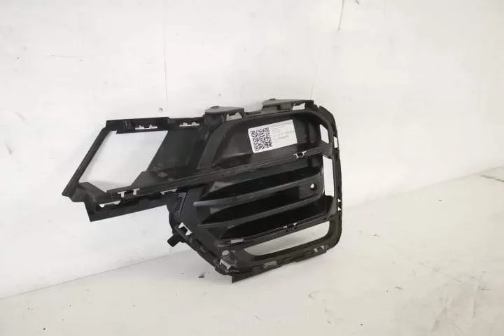 Grila Proiector Laterala Stanga Originala In Stare Buna  BMW  X5  G05 - Foto 2