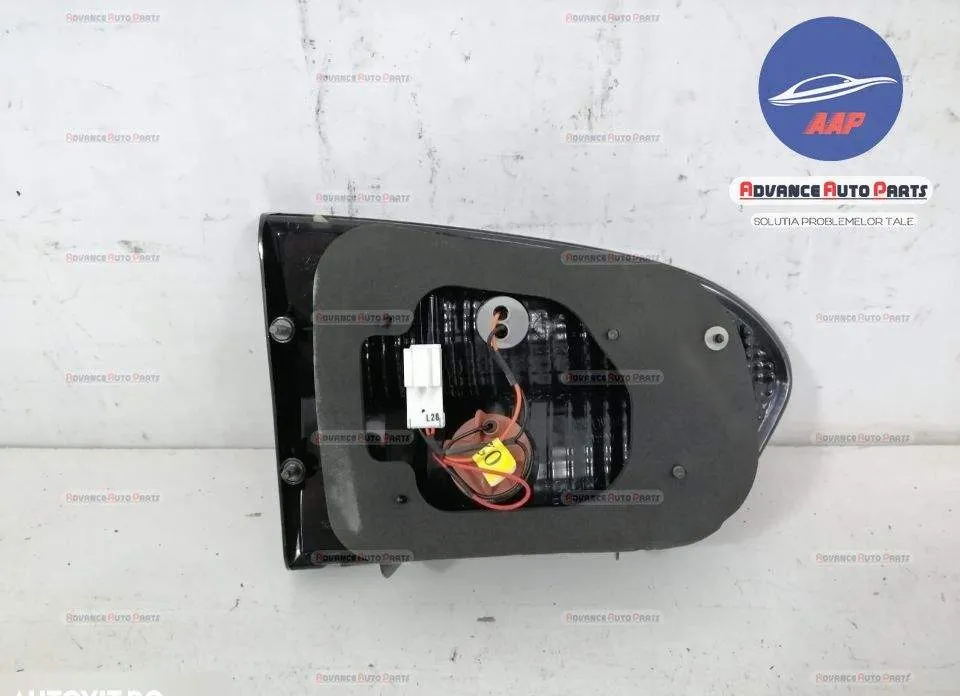 Stop dreapta Haion original in stare foarte buna Hyundai  H-1  Starex - Foto 5